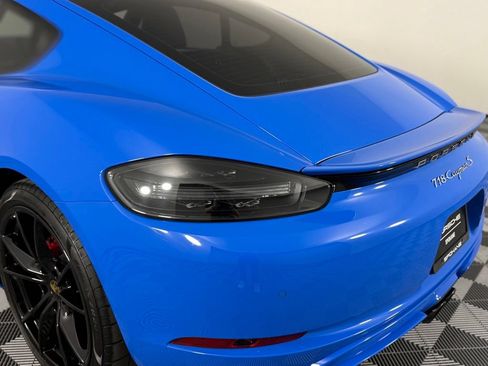 Certified 2024 Porsche 718 Cayman S RWD image 12