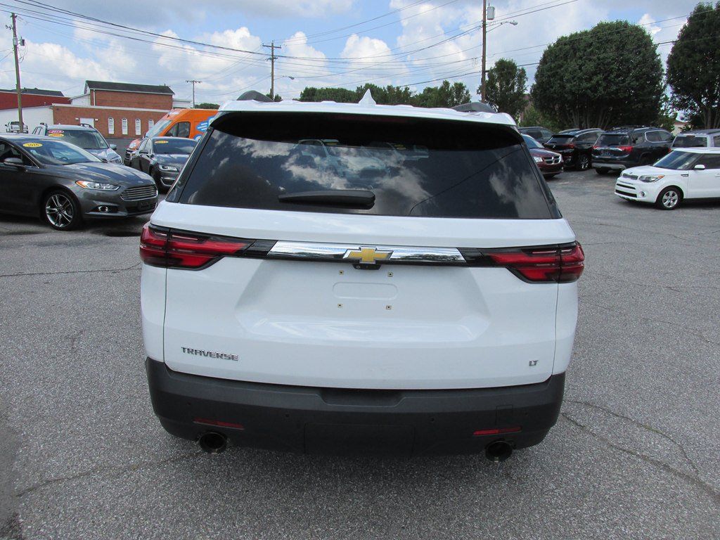 Used 2022 Chevrolet Traverse LT FWD image 4