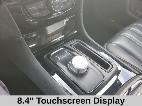 Used 2019 Chrysler 300 S image 6