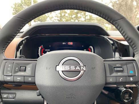 New 2026 Nissan Pathfinder Platinum AWD/4WD image 16
