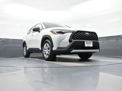 Used 2023 Toyota Corolla Cross L image 27