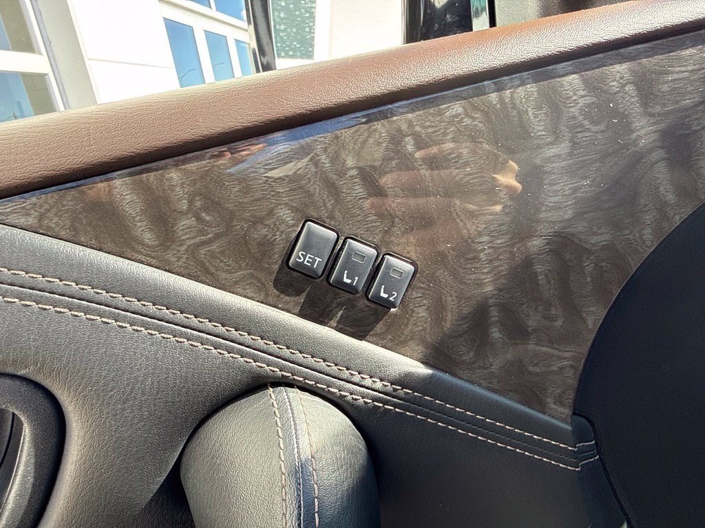 Used 2023 Nissan Armada Platinum w/ Captain's Chairs Package AWD/4WD image 13