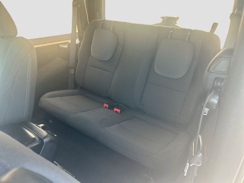 Used 2019 Jeep Wrangler Sport AWD/4WD image 22