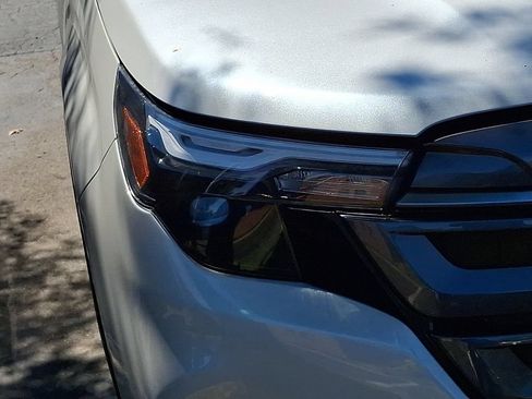 Used 2026 Subaru Forester Premium AWD/4WD image 3