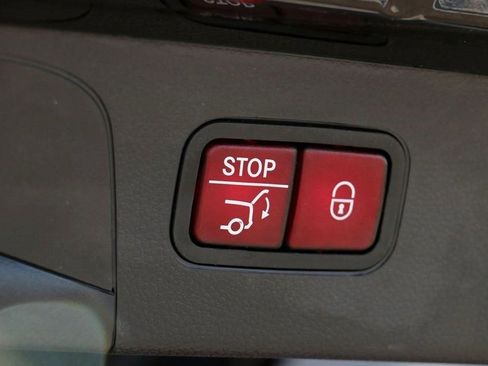 Used 2019 Mercedes-Benz GLC 300 GLC 300 image 37