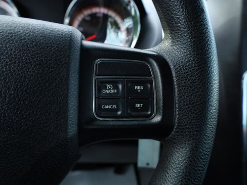 Used 2016 Dodge Grand Caravan American Value Package image 29