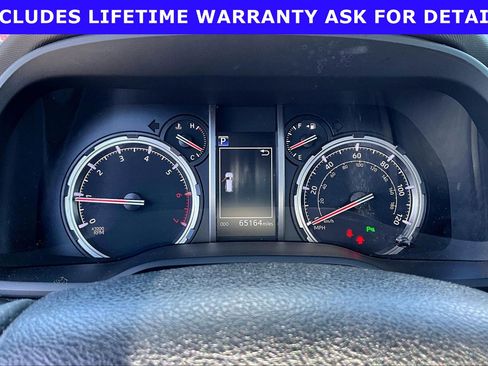 Used 2022 Toyota 4Runner Limited AWD/4WD image 17