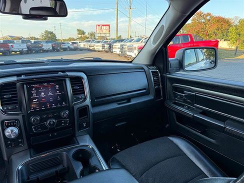 Used 2018 RAM 1500 Sport image 25
