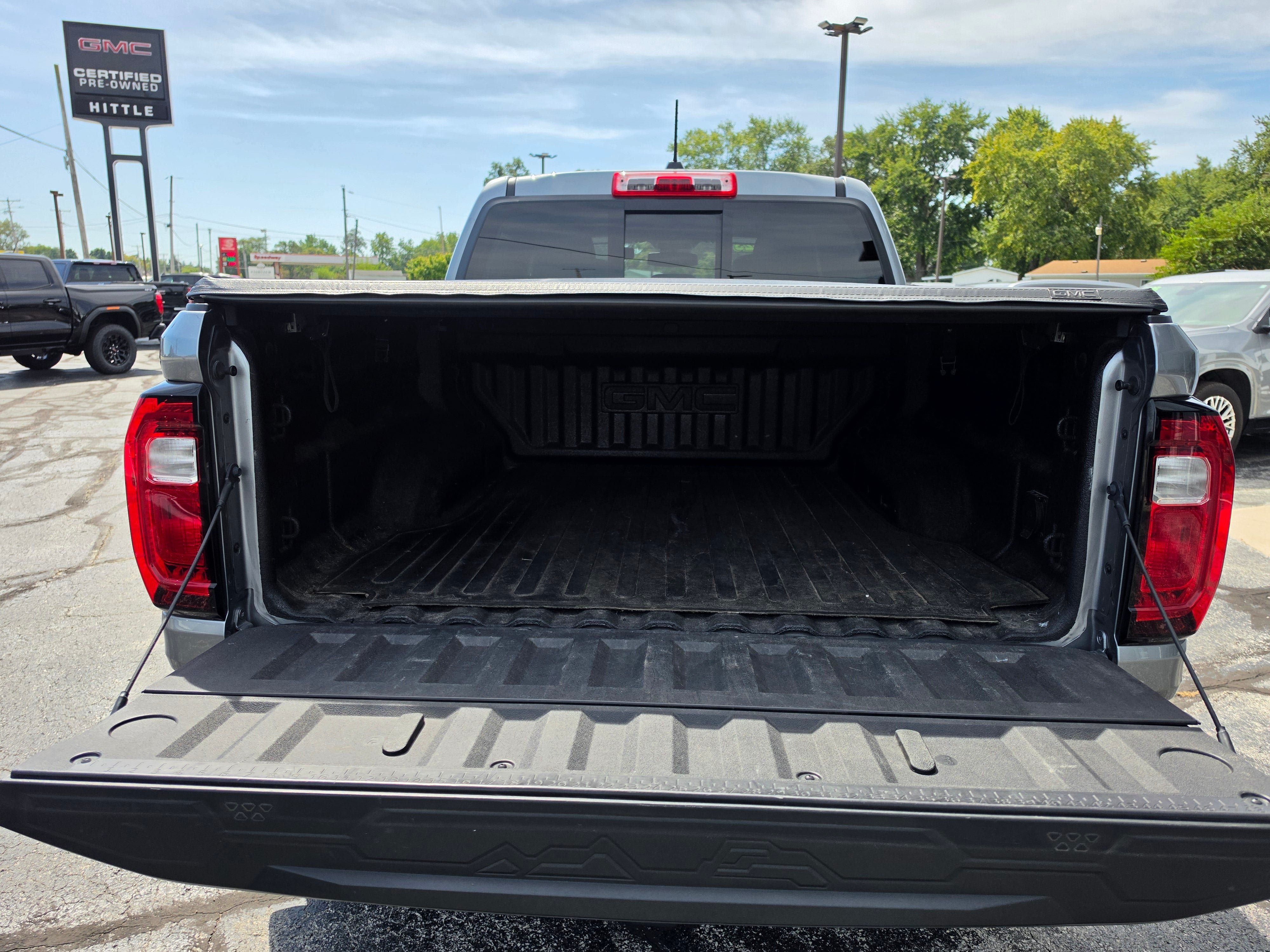 Used 2023 GMC Canyon AT4 w/ AT4 Premium Package AWD/4WD image 6