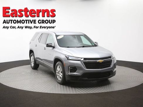 Used 2023 Chevrolet Traverse LS FWD image 49