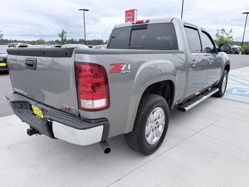 Used 2013 GMC Sierra 1500 SLT w/ SLT Convenience Package AWD/4WD image 4