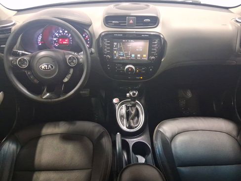 Used 2016 Kia Soul + FWD image 20