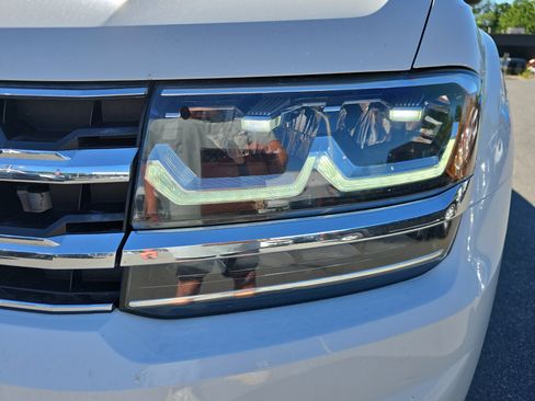 Used 2019 Volkswagen Atlas SE w/ Panoramic Sunroof Package AWD/4WD image 12