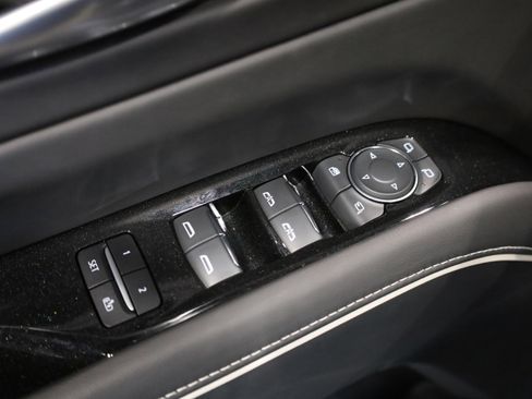 Used 2023 Cadillac Escalade V image 15