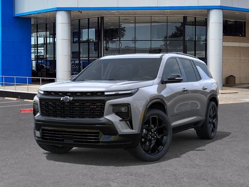 New 2026 Chevrolet Traverse RS w/ LPO, Floor Liner Package image 6