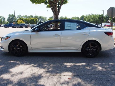 Used 2022 Nissan Sentra SR w/ Midnight Edition FWD image 4