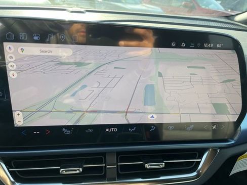 New 2026 Chevrolet Equinox EV LT image 18