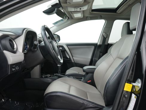 Used 2016 Toyota RAV4 Limited AWD/4WD image 23