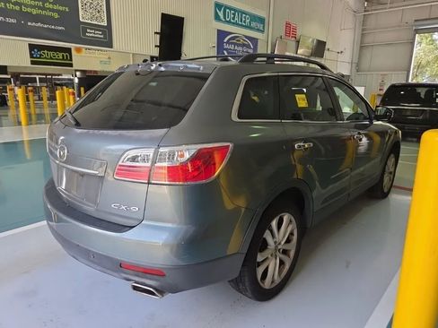Used 2011 MAZDA CX-9 Grand Touring w/ Moonroof & Bose Audio Pkg FWD image 3