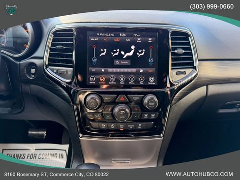 Used 2020 Jeep Grand Cherokee Altitude AWD/4WD image 19