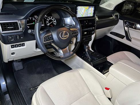 Used 2023 Lexus GX 460 Premium w/ Premium Plus Package image 28