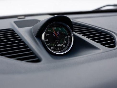 Used 2014 Porsche 911 Carrera 4 image 6