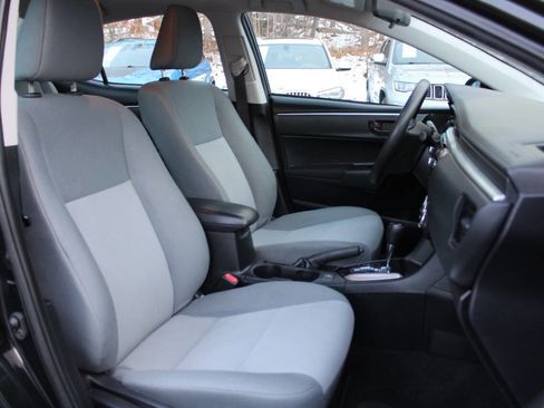 Used 2016 Toyota Corolla L image 29