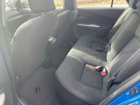 Used 2010 Toyota Yaris L image 19