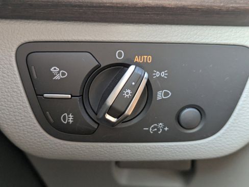 Used 2025 Audi Q5 e Premium Plus image 27