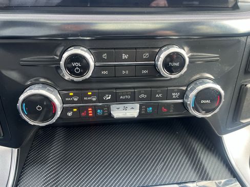 Used 2022 Ford F150 Limited image 43