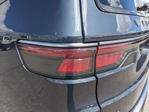 Used 2024 Jeep Wagoneer L Series II w/ Flexible Seating Group image 11