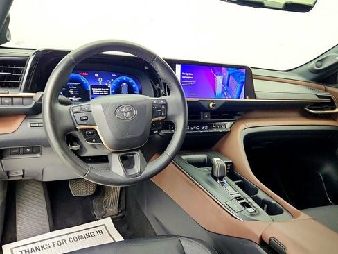 Used 2023 Toyota Crown w/ Advanced Technology Package AWD/4WD image 13
