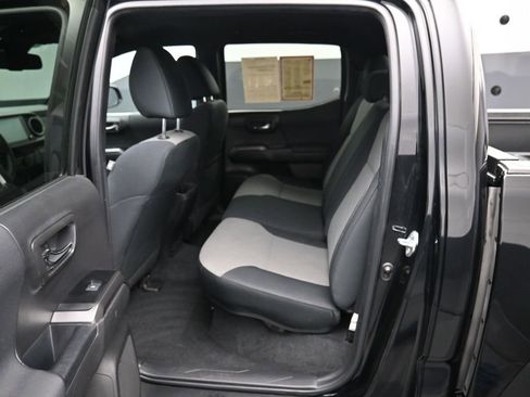 Used 2023 Toyota Tacoma TRD Off-Road image 27