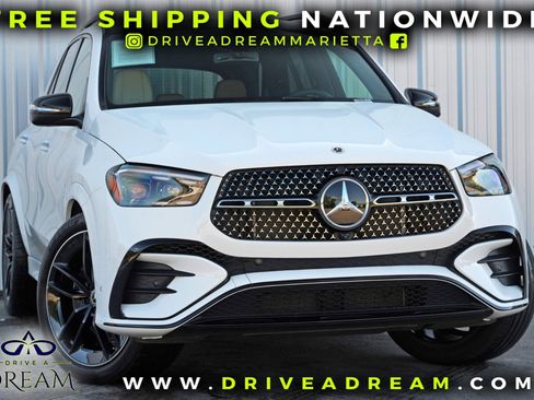 Used 2025 Mercedes-Benz GLE 580 4MATIC w/ Driver Assistance Package image 2