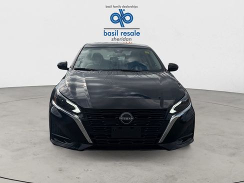 Used 2023 Nissan Altima 2.5 SV AWD/4WD image 10
