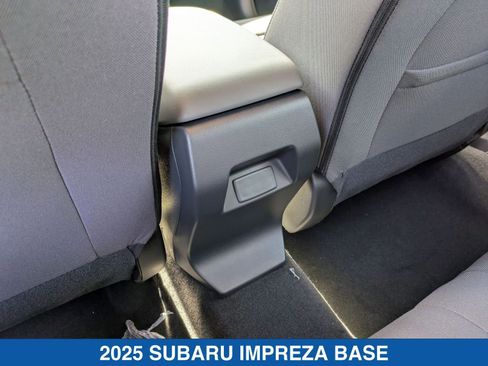 Certified 2025 Subaru Impreza 2.0i image 11