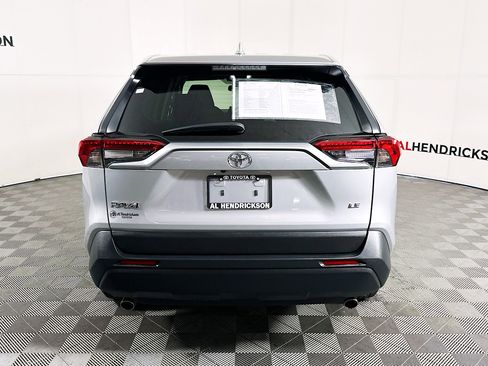 Used 2024 Toyota RAV4 LE image 4