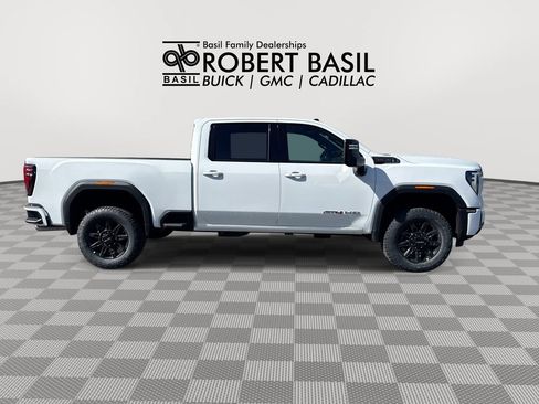 New 2026 GMC Sierra 2500 AT4 w/ AT4 Premium Plus Package AWD/4WD image 9