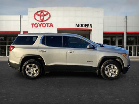 Used 2019 GMC Acadia SLE image 4