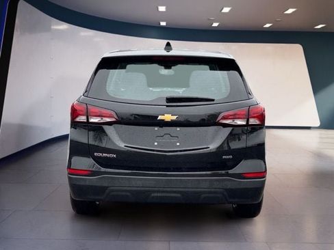 Used 2024 Chevrolet Equinox LS AWD/4WD image 4