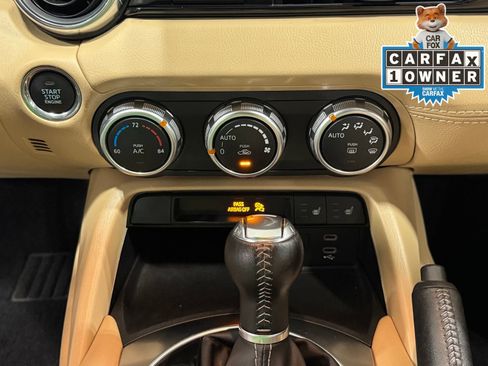Used 2024 MAZDA MX-5 Miata Grand Touring RWD image 28