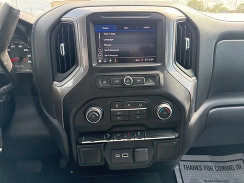 Used 2021 Chevrolet Silverado 1500 Custom Trail Boss w/ LPO, Dark Essentials Package image 11