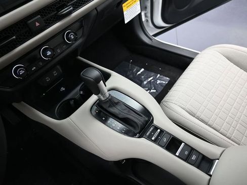 New 2026 Honda HR-V LX image 15