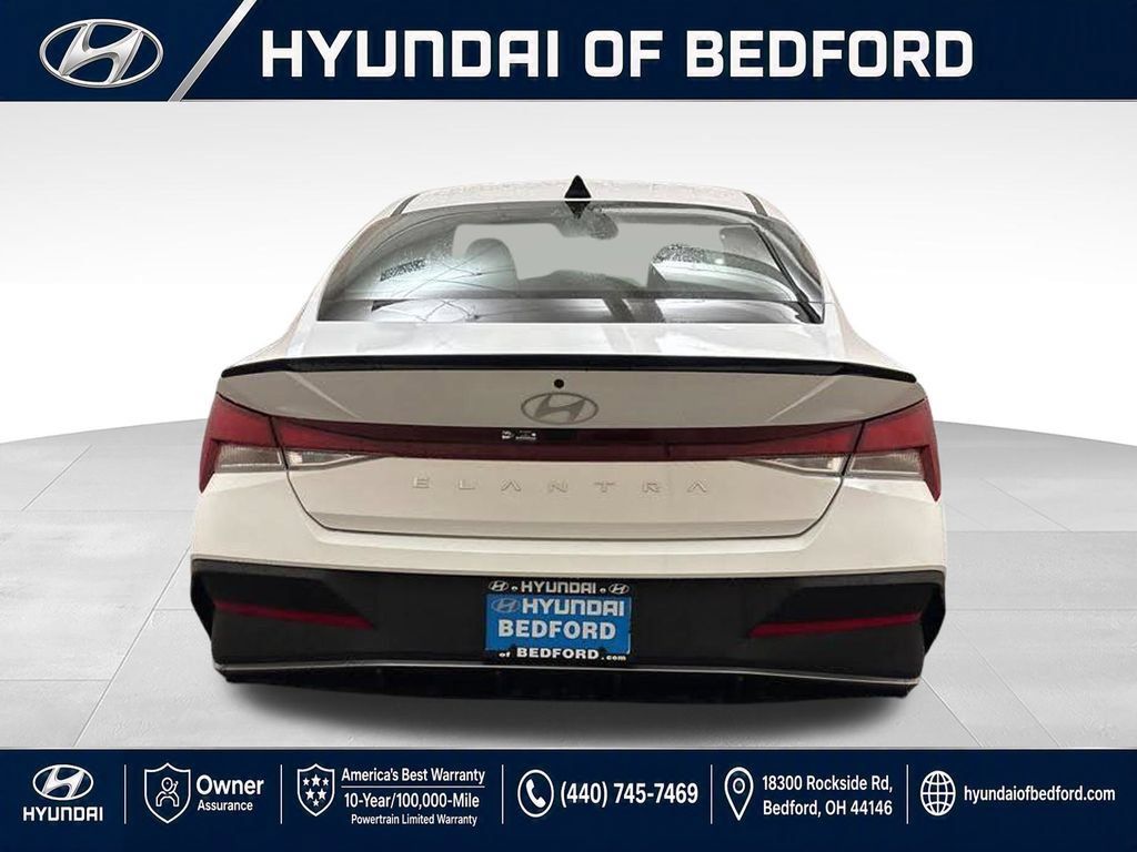 Used 2026 Hyundai Elantra Sport FWD image 8