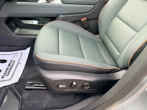 New 2026 GMC Acadia AT4 w/ Luxury Package AWD/4WD image 14