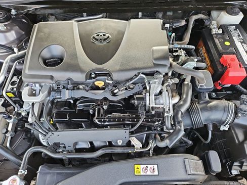 Used 2020 Toyota Camry LE FWD image 28