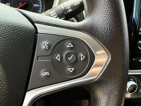 Used 2020 Chevrolet Traverse LS image 19