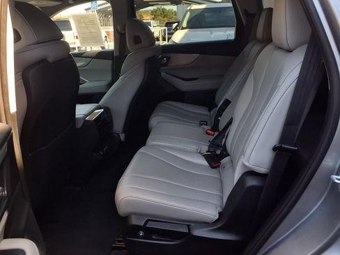 Used 2023 Acura MDX w/ Technology Package AWD/4WD image 22