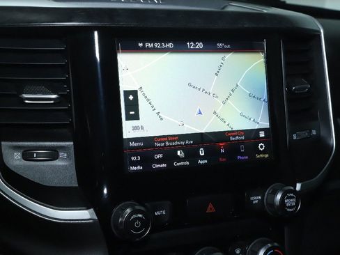 Used 2020 RAM 1500 Big Horn AWD/4WD image 25