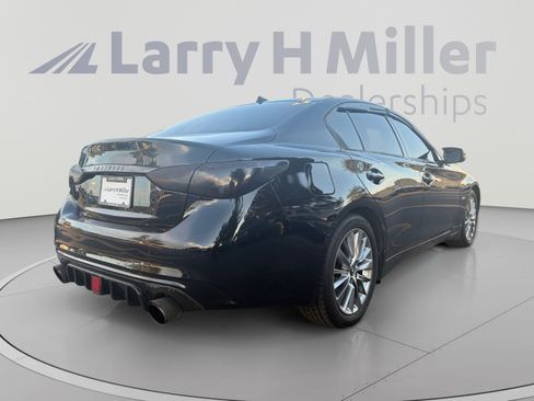 Used 2018 INFINITI Q50 Luxe w/ Essential Package (3.0T Luxe) AWD/4WD image 5